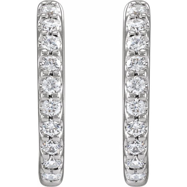 Lab-Grown Diamond | Round | 1.2mm :: 1/3 Ctw