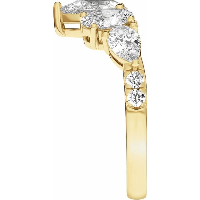 Lab-Grown Diamond | Pear | 7.75 x 4.65mm