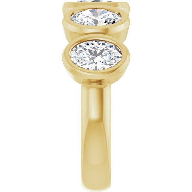 Natural Diamond | Oval | 6 x 4mm | Lab-Grown Diamond | Oval | 6 x 4mm