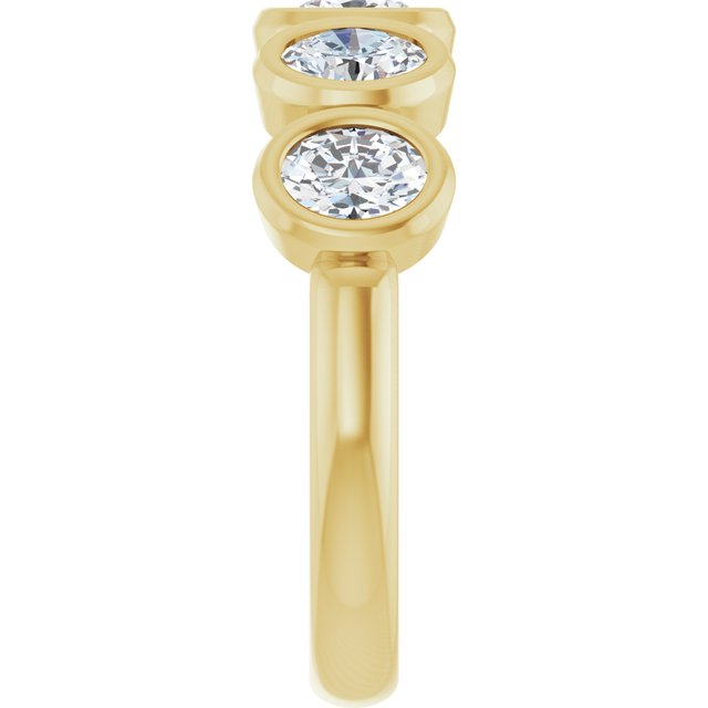 Natural Diamond | Oval | 4.5 x 3.5mm | Lab-Grown Diamond | Oval | 4.5 x 3.5mm