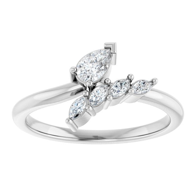 Natural Diamond | Pear | 5 x 3mm | Lab-Grown Diamond | Pear | 5 x 3mm