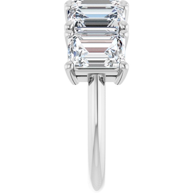 Lab-Grown Diamond | Emerald | 7 x 5mm