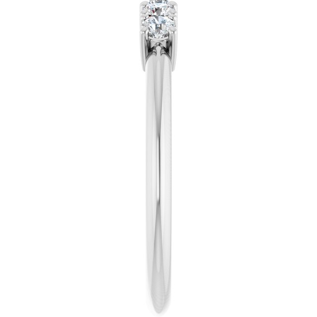 Natural Diamond | Round | 2.5mm | Lab-Grown Diamond | Round | 2.5mm