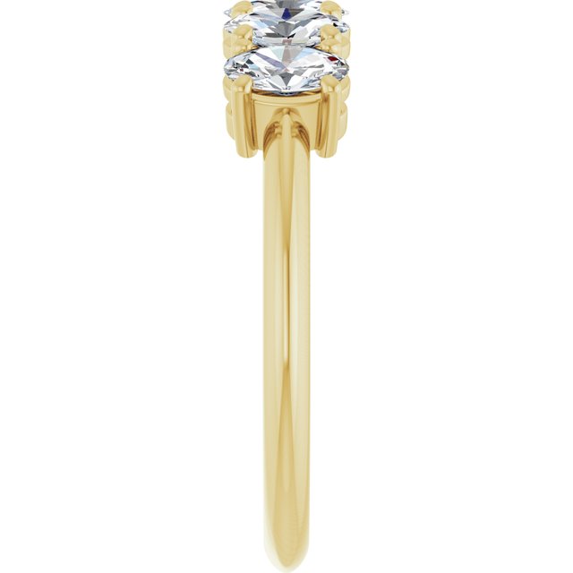 Natural Diamond | Oval | 5 x 3mm | Lab-Grown Diamond | Oval | 5 x 3mm