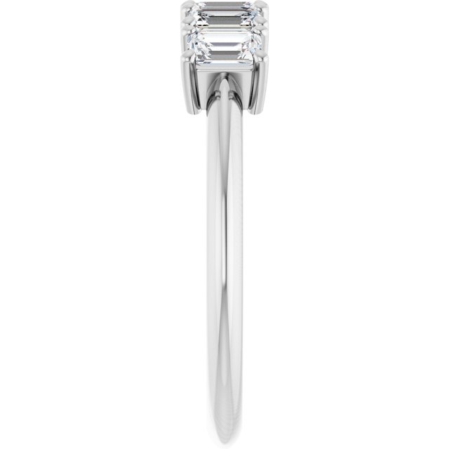 Lab-Grown Diamond | Emerald | 3.75 x 2.5mm