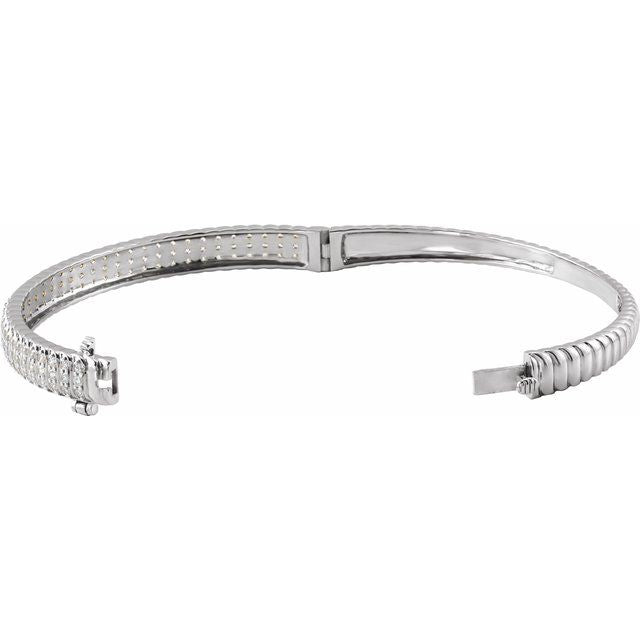 Ribbed Pavé Diamond Hinged Bangle Bracelet — 14K White Gold