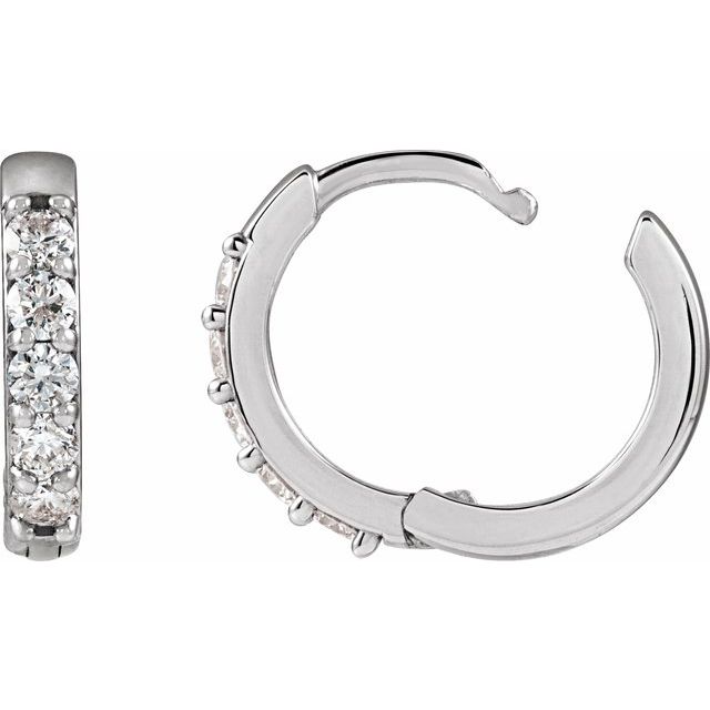 Natural Diamond | Round | 1.3mm :: 0.08 Ctw | Natural Diamond | Round | 2mm :: 1/4 Ctw | Lab-Grown Diamond | Round | 2mm :: 1/4 Ctw