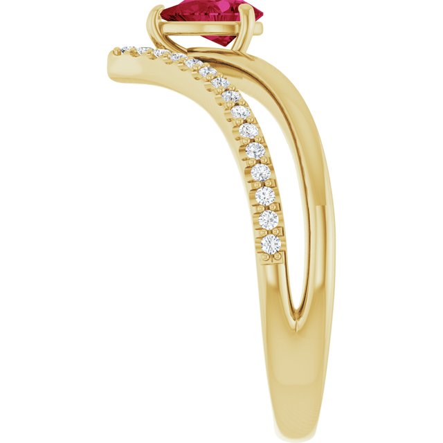 Lab-Grown Ruby | Pear | 6 x 4mm