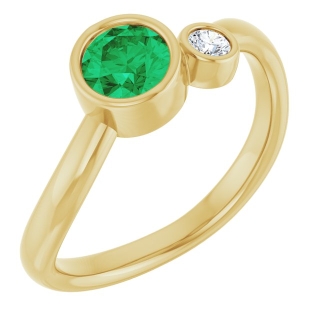 Lab-Grown Emerald Round Accented Bezel-Set Ring in 14K Yellow Gold