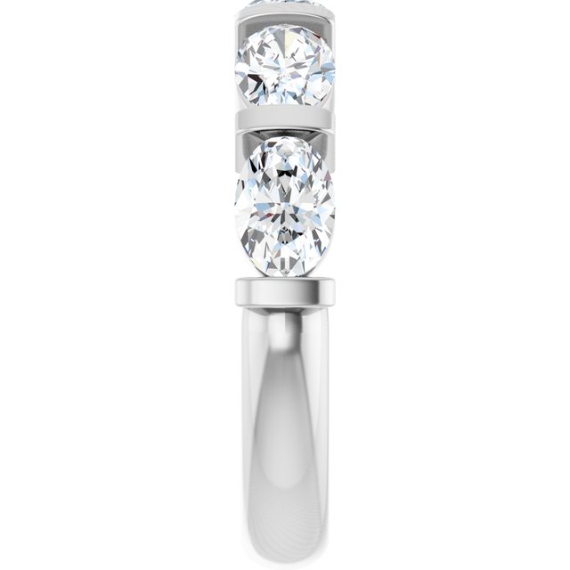 Natural Diamond | Oval | 6 x 4mm | Lab-Grown Diamond | Oval | 6 x 4mm