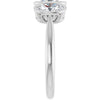 Natural Diamond | Oval | 6 x 4mm | Lab-Grown Diamond | Oval | 6 x 4mm