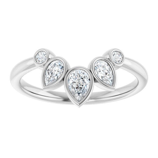 Natural Diamond | Pear | 4.5 x 3mm | Lab-Grown Diamond | Pear | 4.5 x 3mm