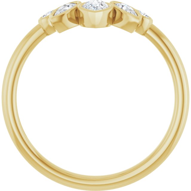 Natural Diamond | Pear | 4.5 x 3mm | Lab-Grown Diamond | Pear | 4.5 x 3mm