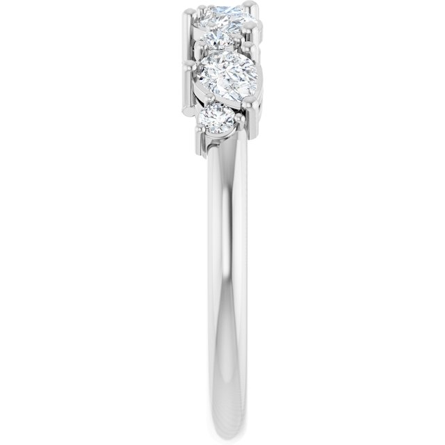 Lab-Grown Diamond | Pear | 4 x 3mm